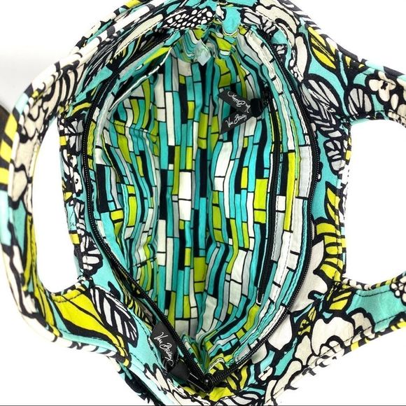 Vera Bradley “Abby” in ISLAND BLOOMS purse bag - Picture 16 of 16